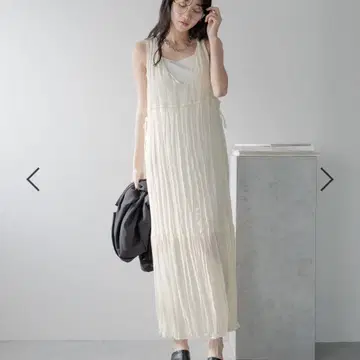 로리즈팜 크링클 리본 슬리브리스 원피스 아이보리 미착용