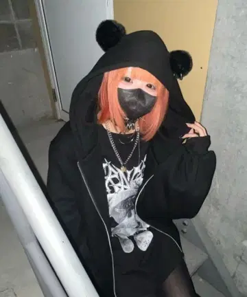 TRAVAS TOKYO 곰돌이 귀 집업 후드티
