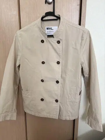 마가렛호웰 MHL. 베이지 더블 버튼 자켓