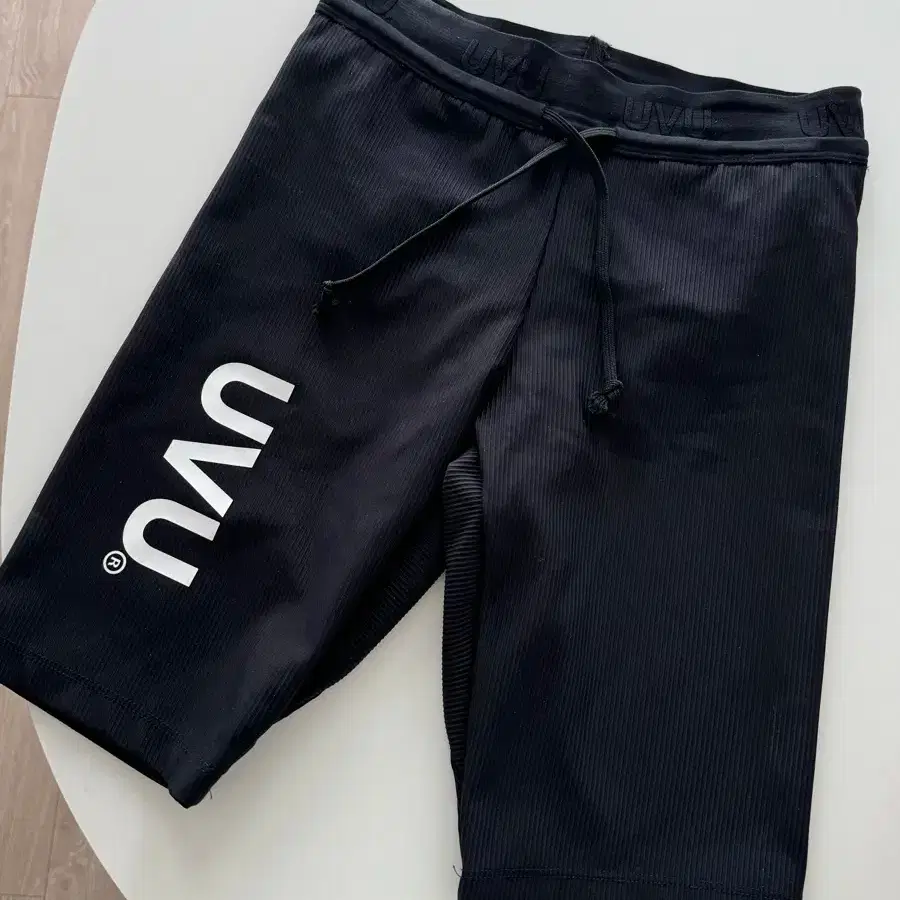 uvu Running Shorts Tights Pants xs on Bunjang Global Site.