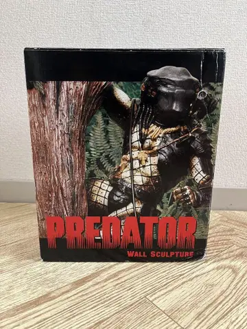 프레데터 피규어 PREDATOR WALL SCULPTURE