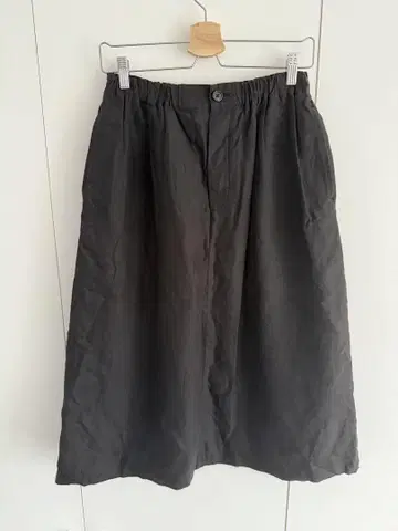 마가렛 호웰 린넨 스커트