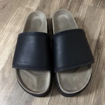 HenderScheme caterpillar 샌들