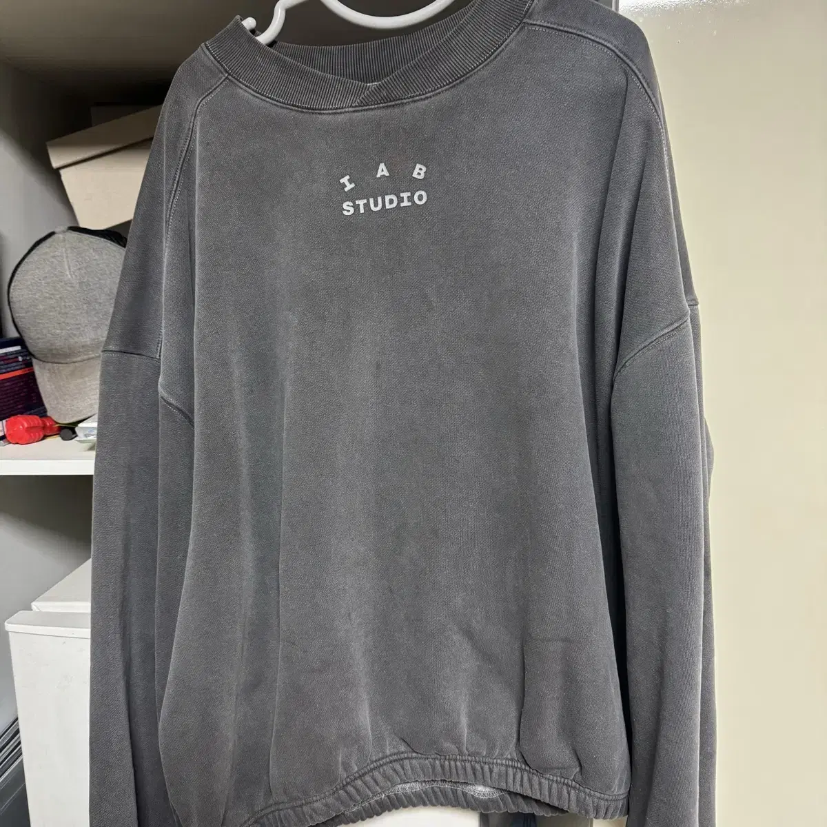 IAB-STUDIO | 아이앱스튜디오 IAB Studio Pigment Crewneck XL