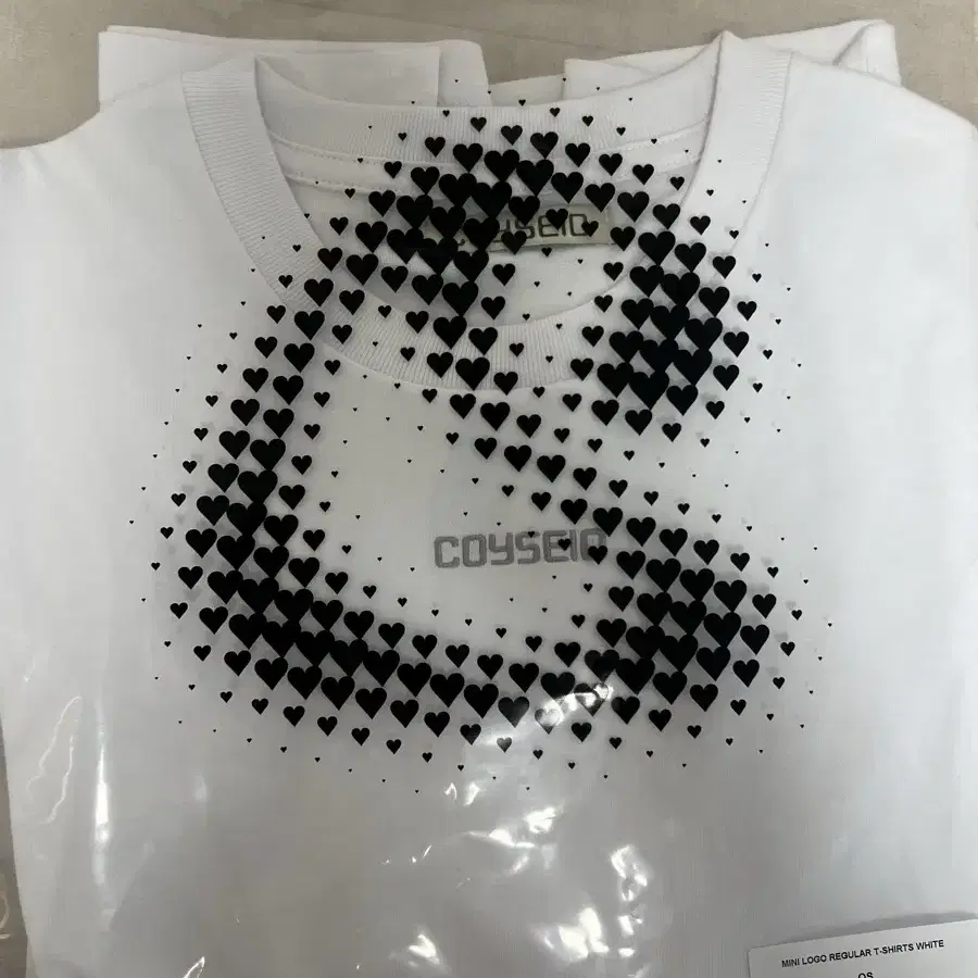 MINI LOGO T-SHIRT BLACK - coyseio