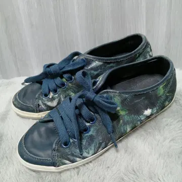 CAMPER 캠퍼 패턴 스니커즈