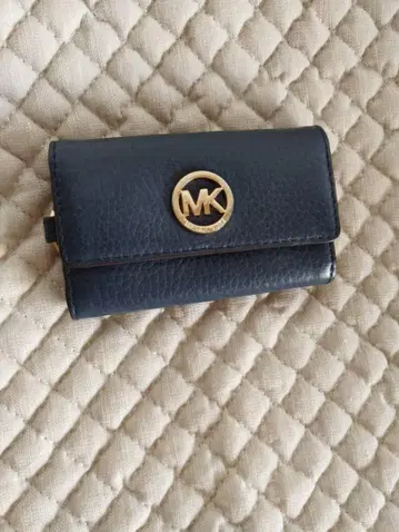 새상품급 1개 한정 마이클코어스 MICHAEL KORS 키케이스 네이비