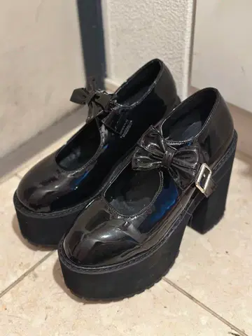 MA*RS 마즈 통굽 리본 신발 펌프스 신발