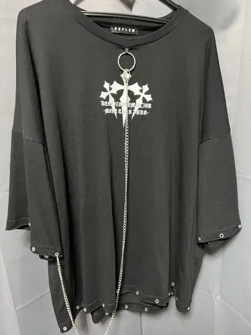 Reflem 블랙 티셔츠