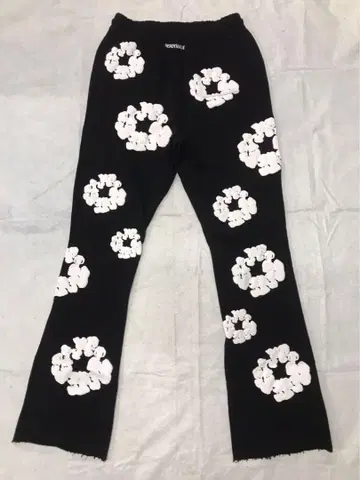 denim tears readymade 스웨트 팬츠 플레어