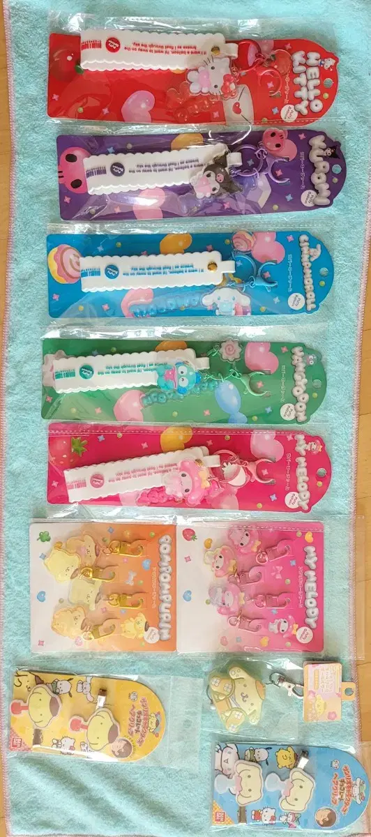 Sanrio Authentic Keyring (Kuromi Cinnamoroll My Melody Hello Kitty, etc.) Keyring 1 piece