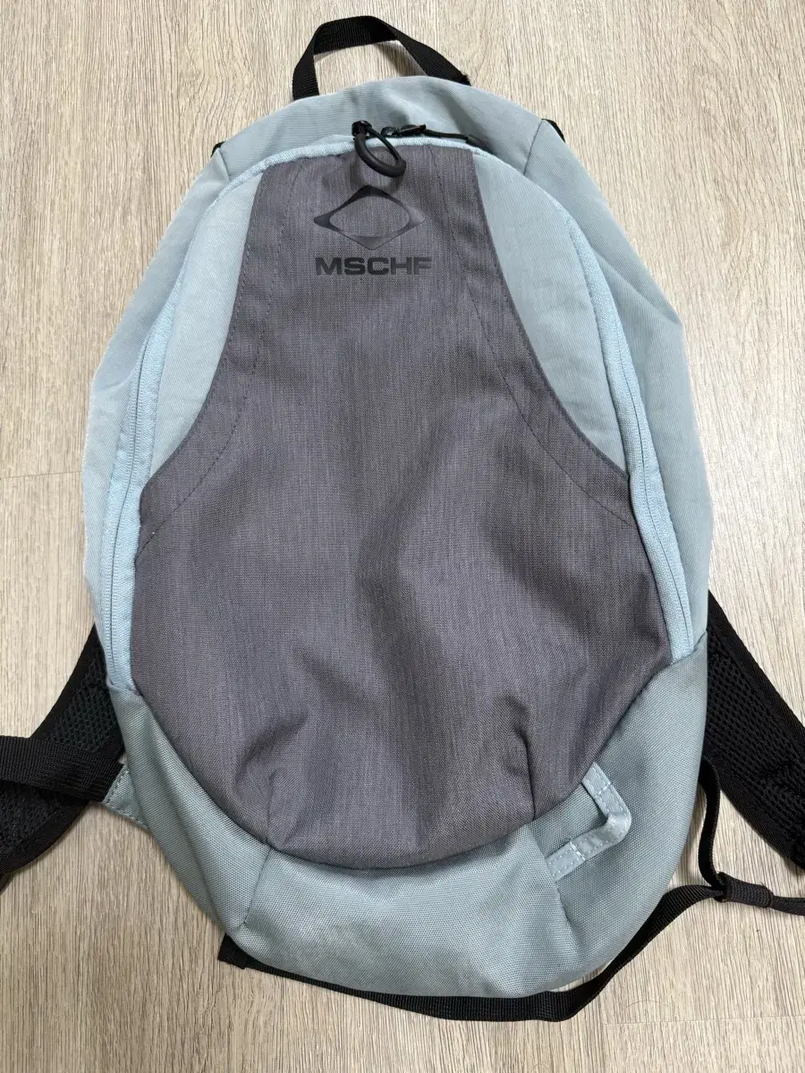 미스치프 롬버스 백팩 블루