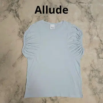 Allude 라이트 블루 퍼프 슬리브 티셔츠