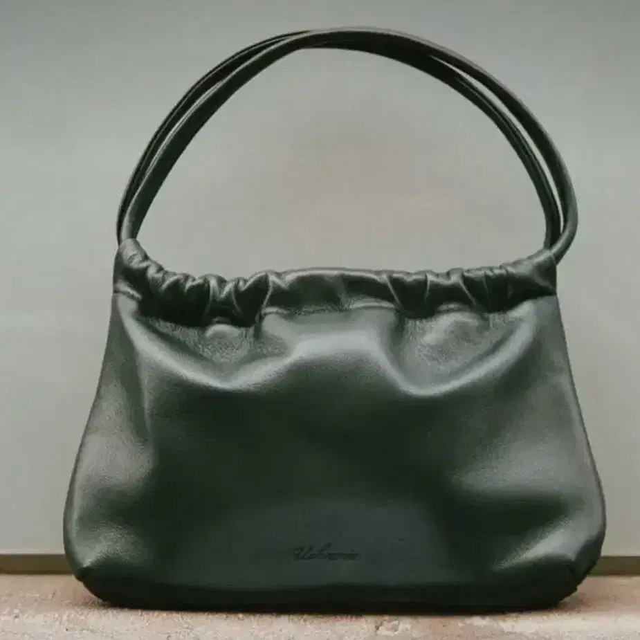 Urbanic 30 Napa Mini Bag - Green on Bunjang Global Site.