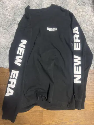 뉴에라 블랙 롱 슬리브 M