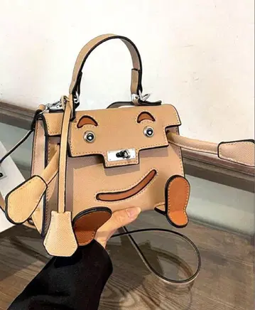인형 가방 베이지 숄더백
