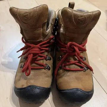 KEEN 브라운 등산화