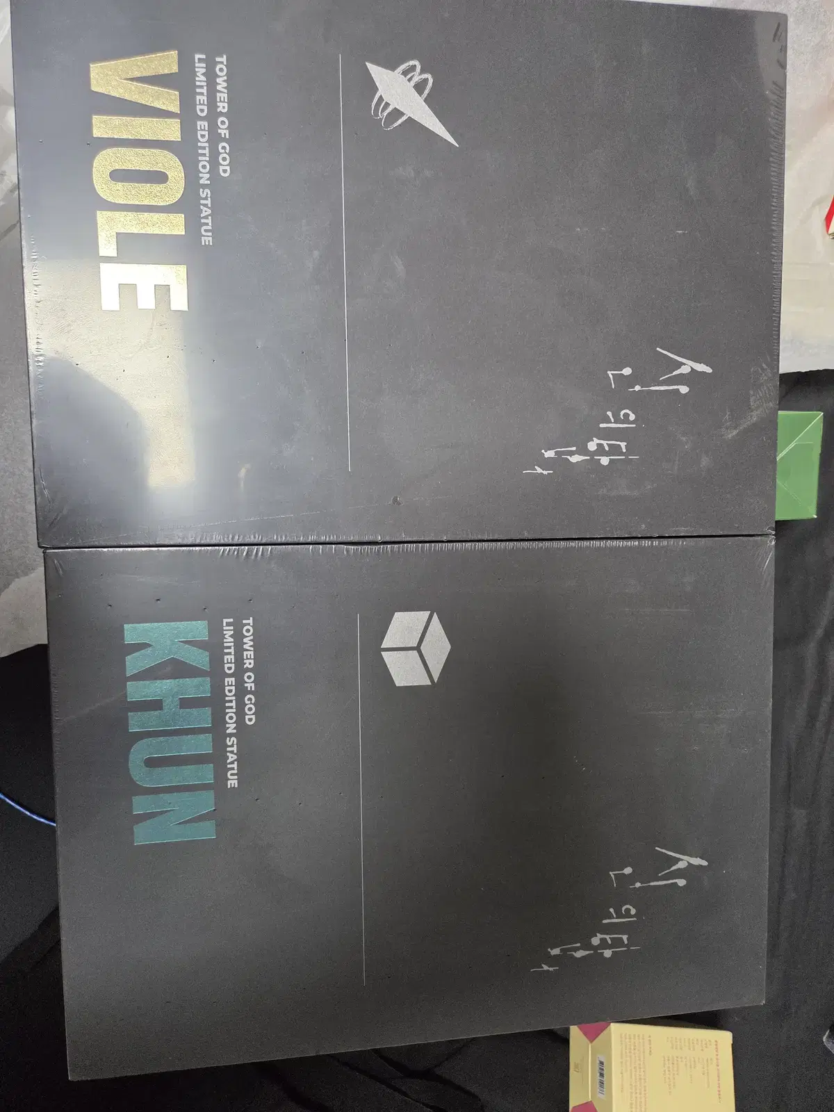 I sell Naver Webtoon Tower of God Bam & kun Statue Figure.