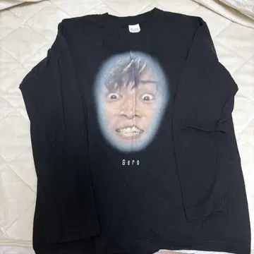 Gero 얼굴 티셔츠 S 사이즈