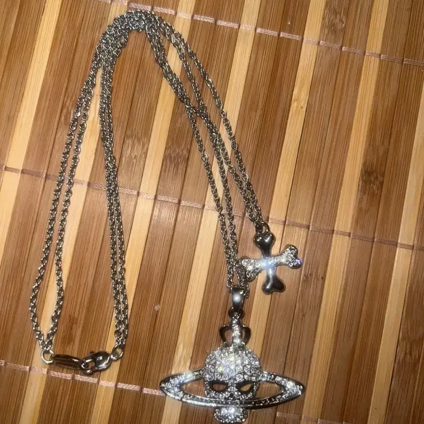 アクセサリー Vivienne Westwood skull necklace 334999797_1_1747937511_w840.jpg