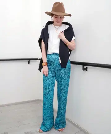 골든구스 레오파드 팬츠