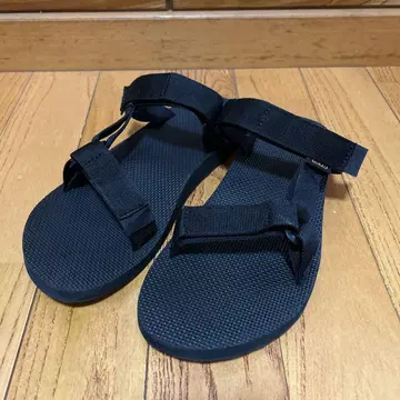 teva 샌들