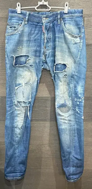 새상품급 Dsquared2 Classic Kenny Jean 46 데미지