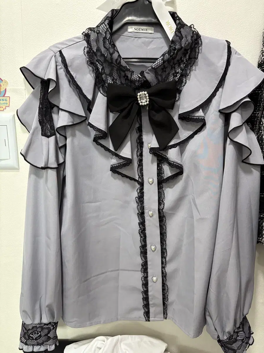 Noémie Mizuiro Blouse Dimaluv Rosita Ang Cruz Bubbles Yang Jirae Blouse Sub Col lew lew