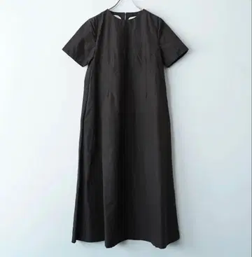새상품 24SS YAECA WRITE A 라인 드레스