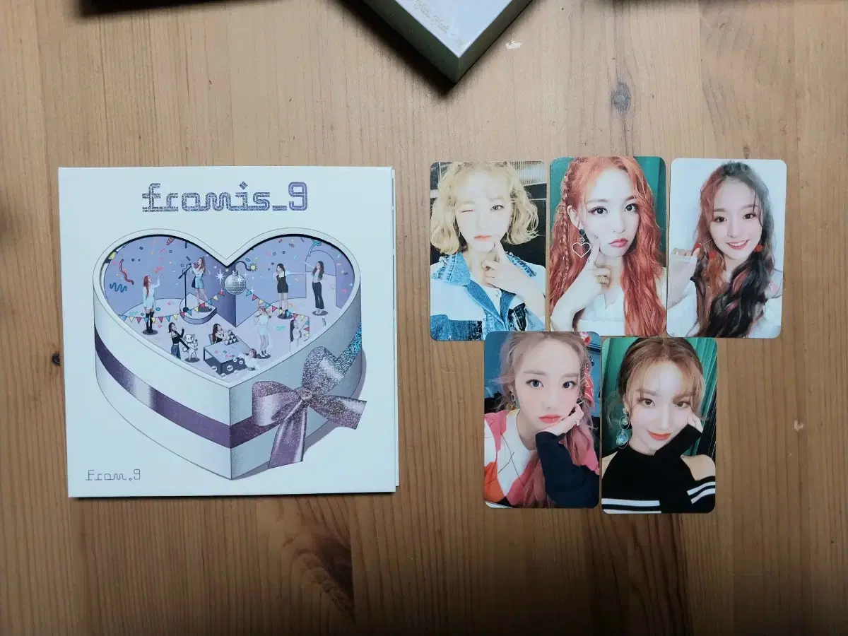 프로미스나인 앨범