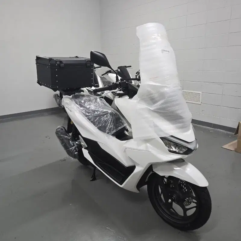 신형 PCX125 배달 오토바이