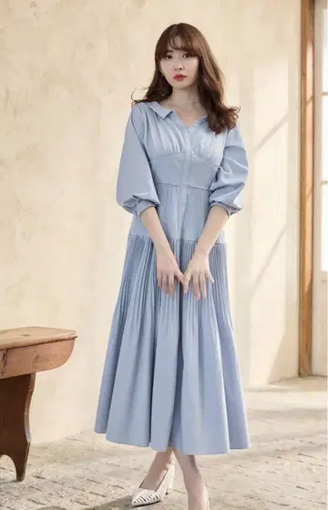 새상품 herlipto Pleated Open Shirt Dress