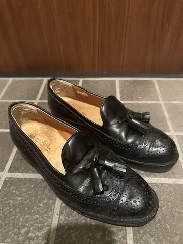 블랙 가죽 태슬 로퍼 Thom mcAn 24.5cm