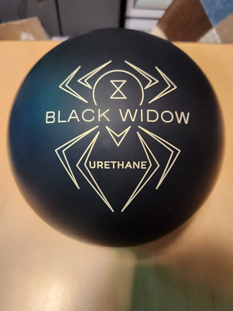 New Bowling Ball) Black Widow Black Solid Urethane 14P Official Ball