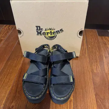 닥터마틴 Dr.Martens KIMBER 샌들 통굽