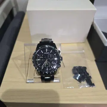 CITIZEN 크로노그래프 블랙 손목시계 에코 드라이브