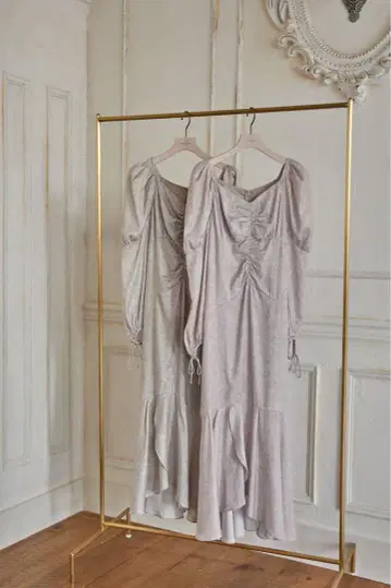 Herlipto Rosa Ruched Satin Dress 원피스