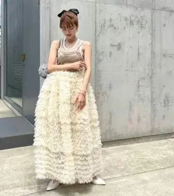 새상품 bibiy DARLENE SHUSHU SKIRT 비비