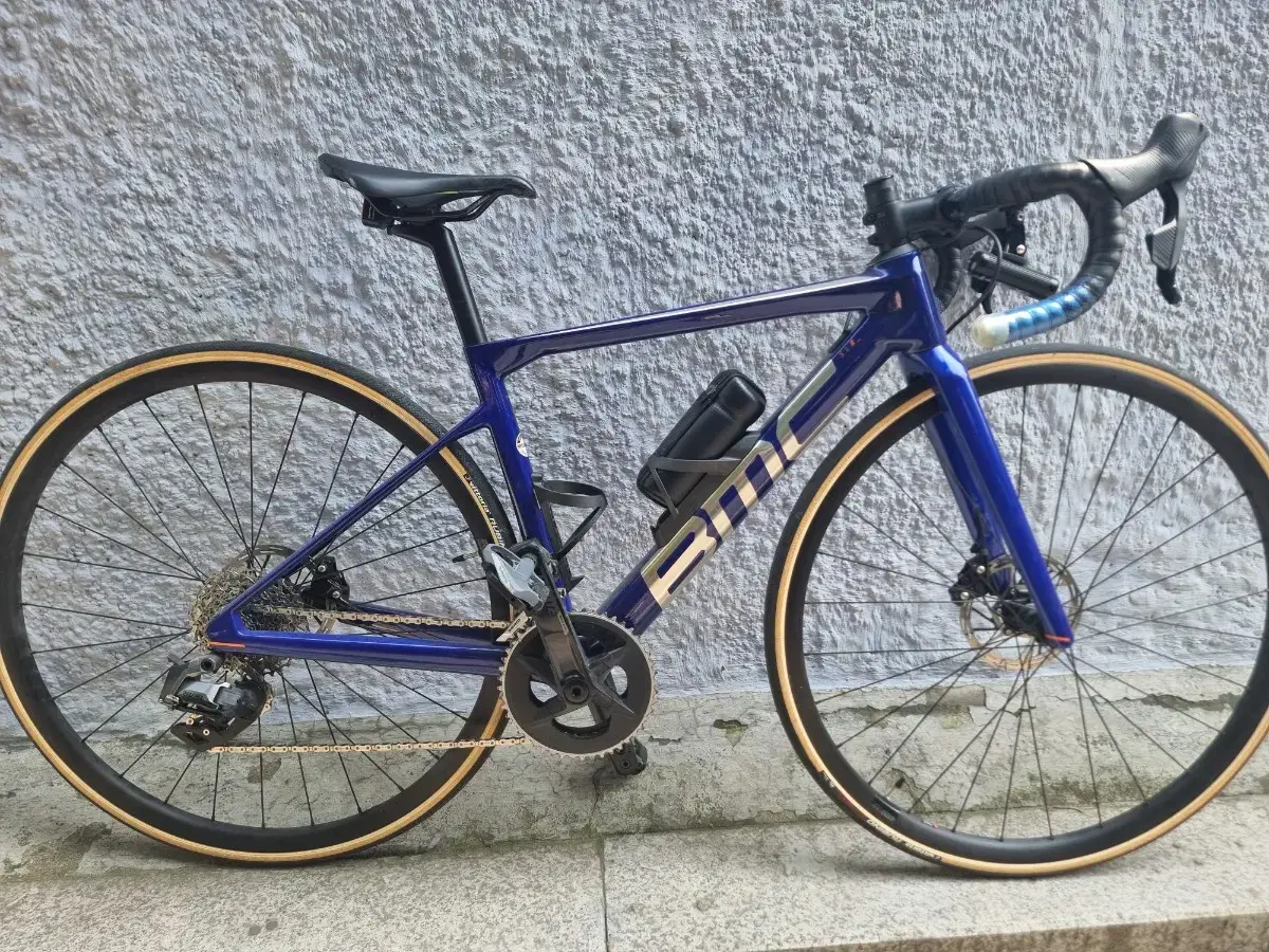 Like New) 2023 Bmc Teammachine SLR FOUR SRAM Electric Disc