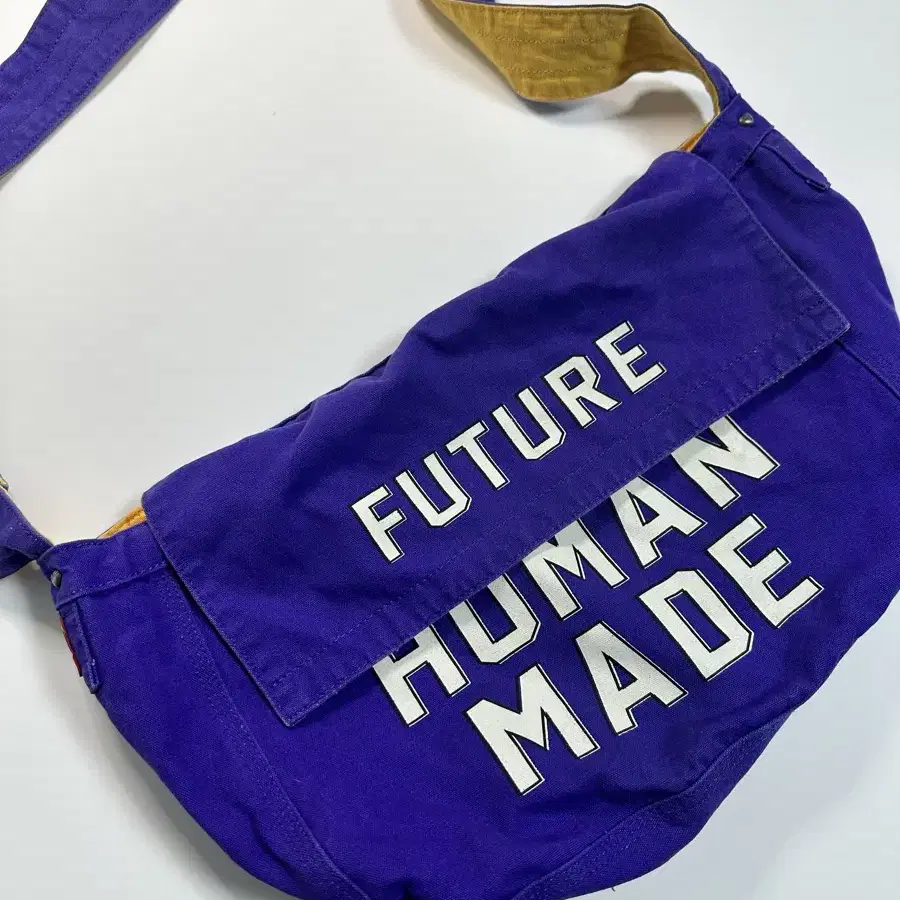HUMAN MADE Mail Bag Medium 