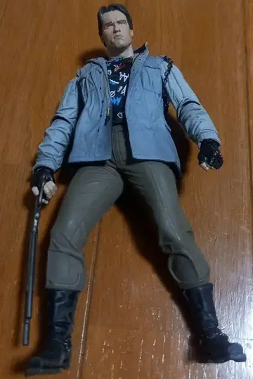 NECA TERMINATOR 네카 터미네이터 T-800