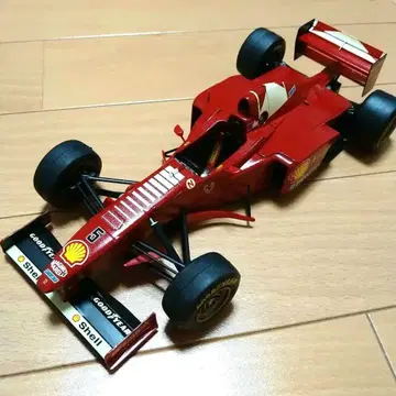 타미야 1/20 페라리 F310B 완성품