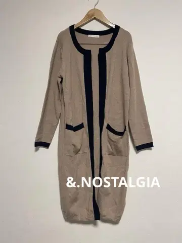 &.NOSTALGIA 바이컬러 노카라 니트 가디건