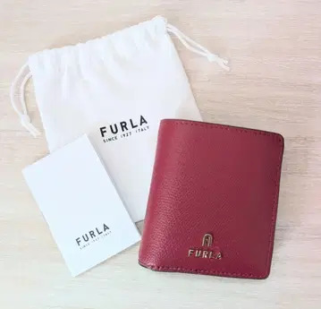 미사용 새상품 FURLA 접이식 지갑