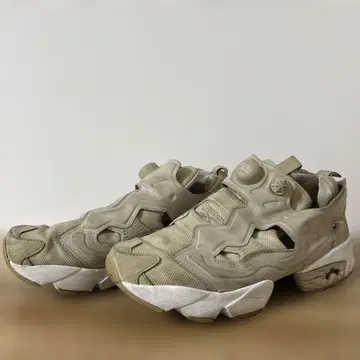 리복 Reebok 펌프 퓨리 베이지 스니커즈 25.5