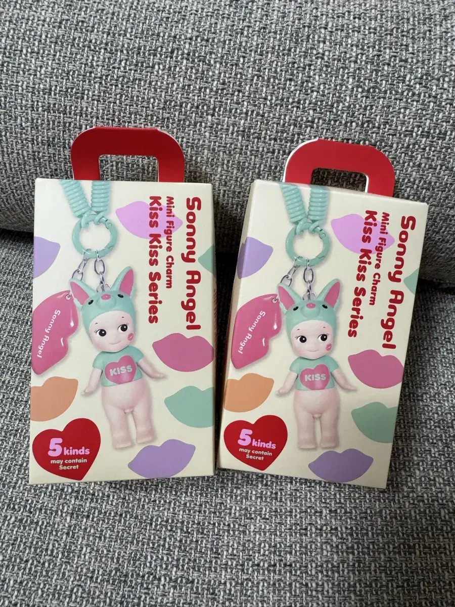 Sonny Angel Kiss Kiss Keyring (Individual)