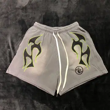 미사용 새상품 Hellstar Flame Shorts 하프 팬츠