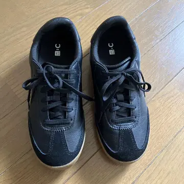 유니클로 C 스웨이드 콤비네이션 스니커즈 23cm