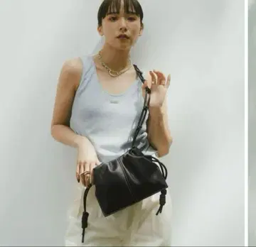 크누스 마르프 / 체인 디자인 스티치 가방