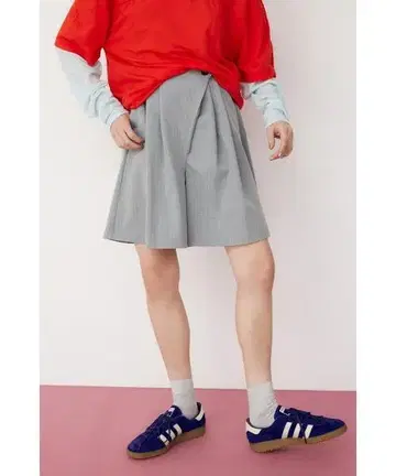 HeRIN.CYE/헤린 도트 사이 핀스트라이프 숏 하프 팬츠
